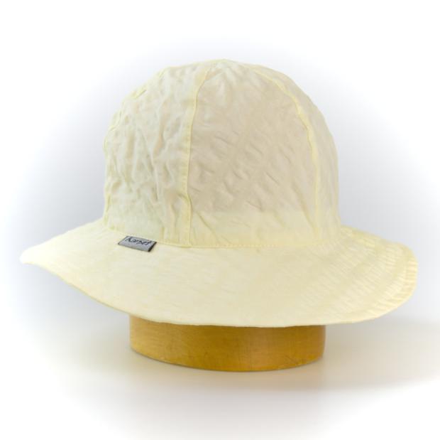 Dámský krepový klobouk s dílkovou hlavou