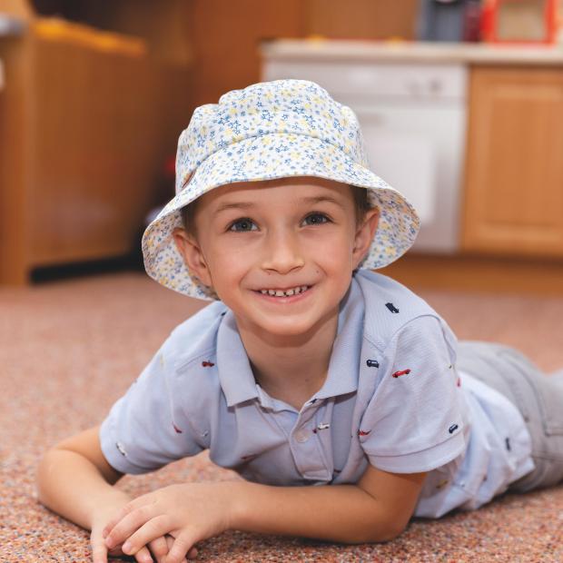 Dětský bavlněný klobouk s potiskem hvězdy